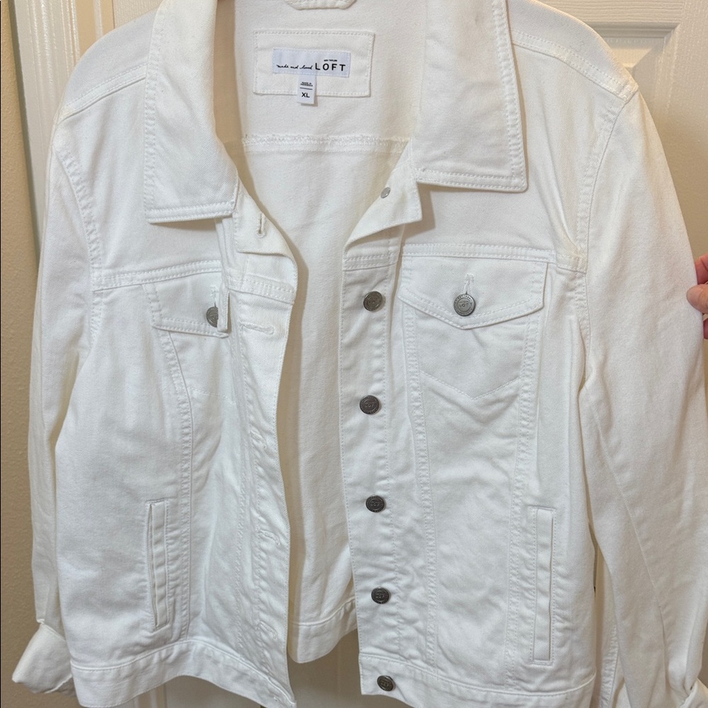 LOFT Women's white Jean Jacket